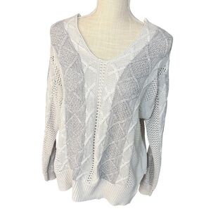 Paper Crane Knit Gray white Striped V Neck‎ Sweater Sz large